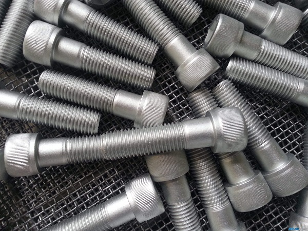 怎么選擇不銹鋼緊固件的鋼？